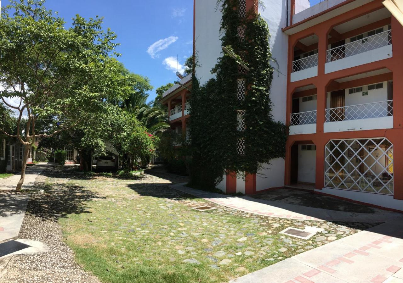 Oaxaca Hotel Bugambilias מראה חיצוני תמונה